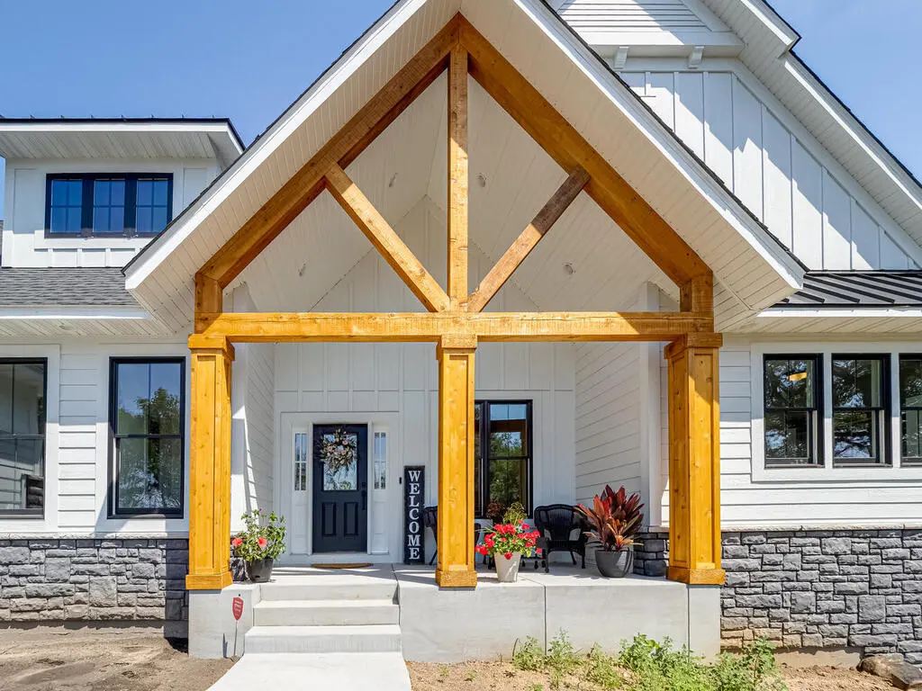 13629-30th-St-Bay-N-Stillwater-MN-55082-USA-005-001-Exterior-Front-MLS_Size